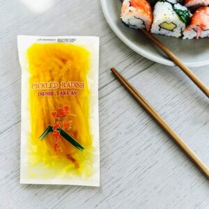 Rzodkiew do sushi paski Oshinko Takuan 350g